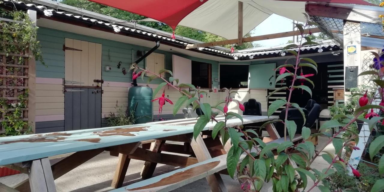 Auberge de jeunesse Eden'S Yard Backpackers à St Austell Extérieur photo